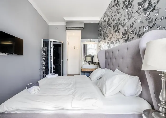 B&B Nador Boutique - Location, By Bqa
